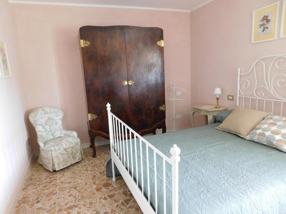Agliè Signorina Felicita Bed & Breakfast エクステリア 写真