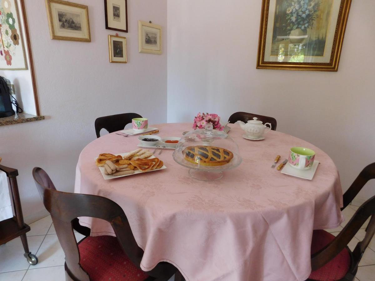 Agliè Signorina Felicita Bed & Breakfast エクステリア 写真